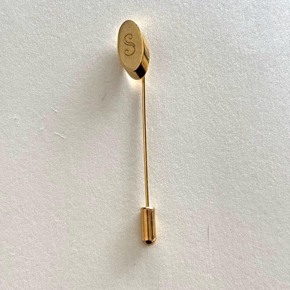 Gold Initial 'S' Stick Pin